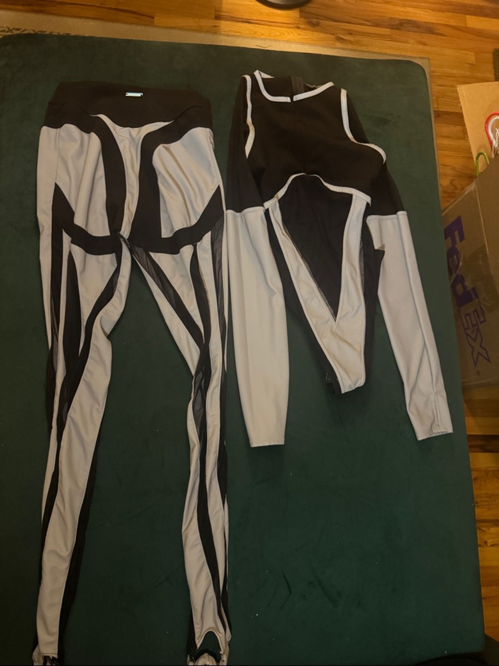 Black & Light Gray Colorblock Women's Jumpsuit and Pants Set